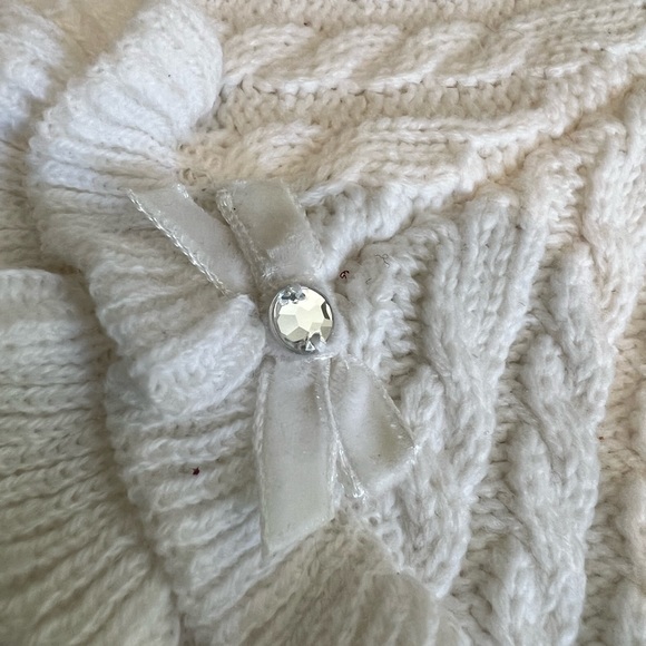 Sarah Louise Ivory Cape - Picture 3 of 3